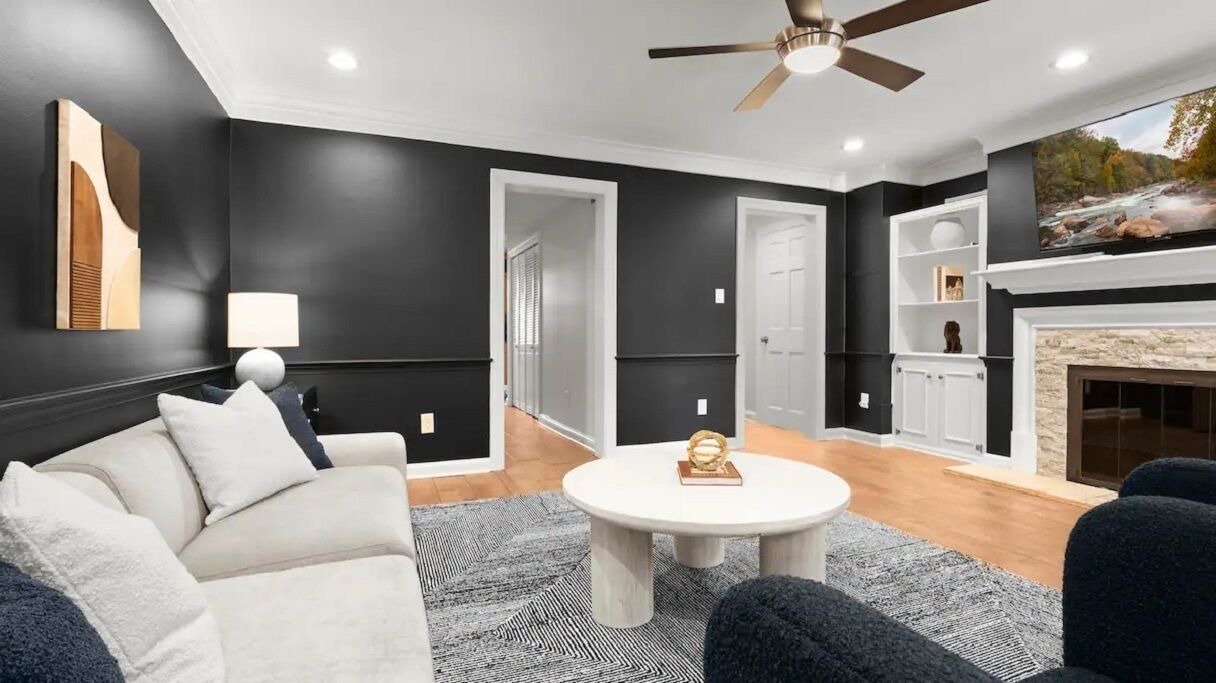 Photo of Livingroom in Old Town Alexandria