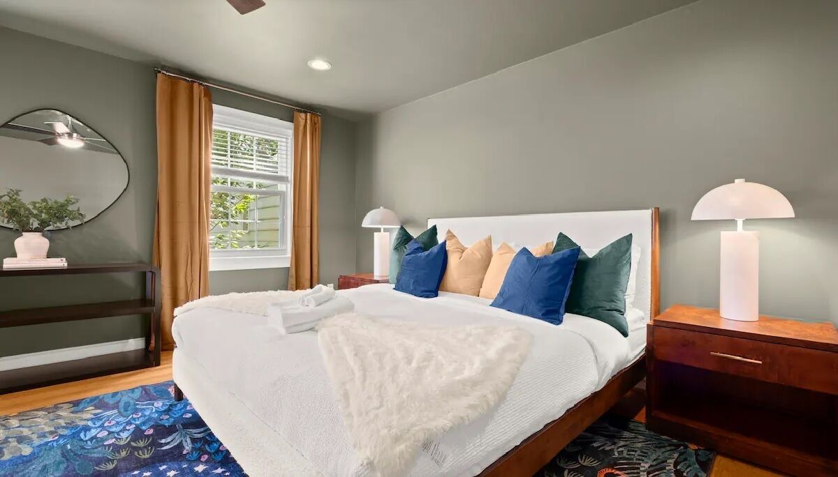 Photo of Bedroom in Old Town Alexandria