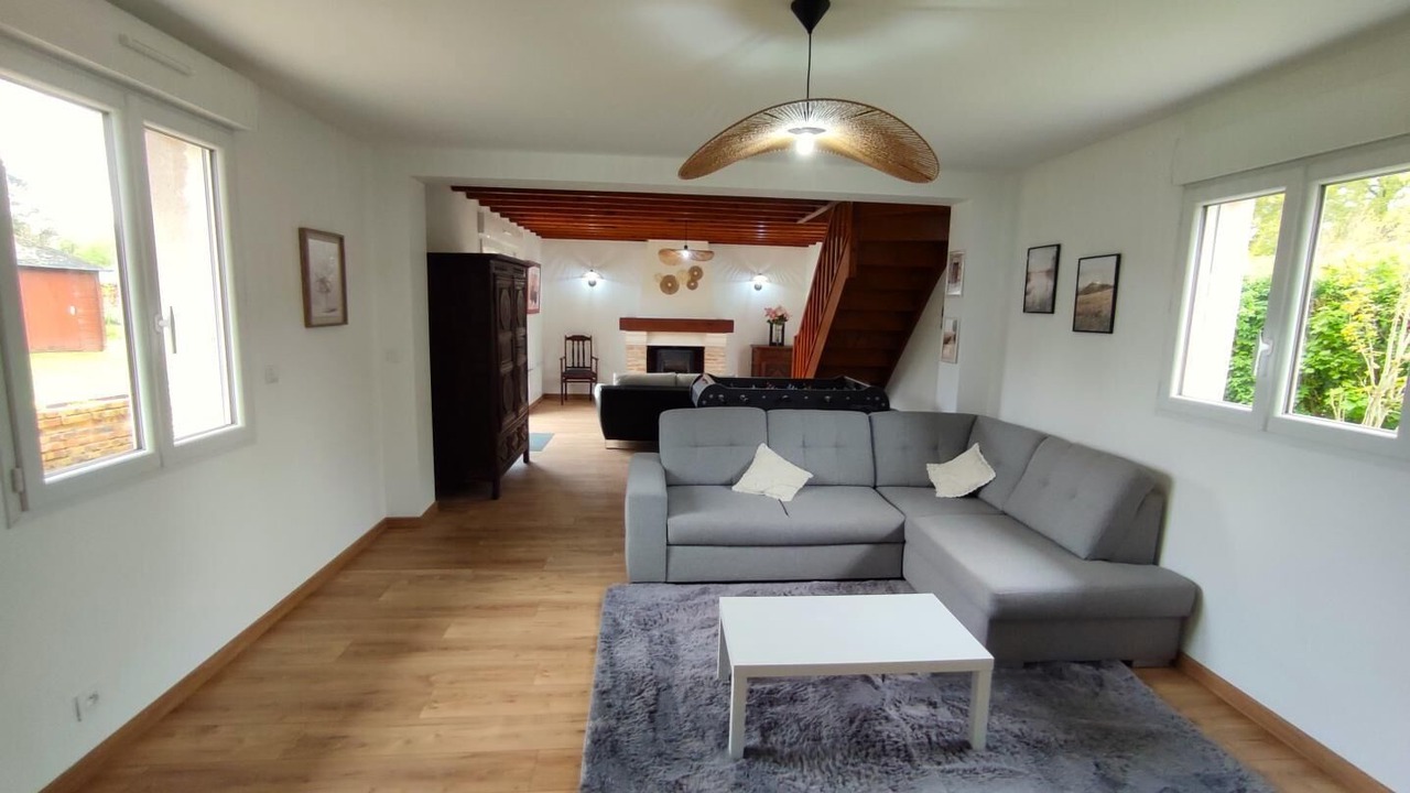 Photo of Livingroom in Gouchaupre