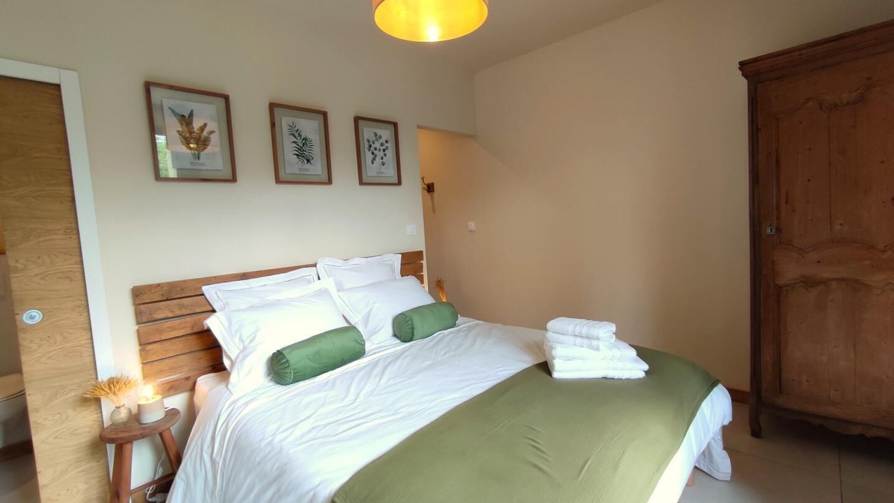 Photo of Bedroom in Rolleville
