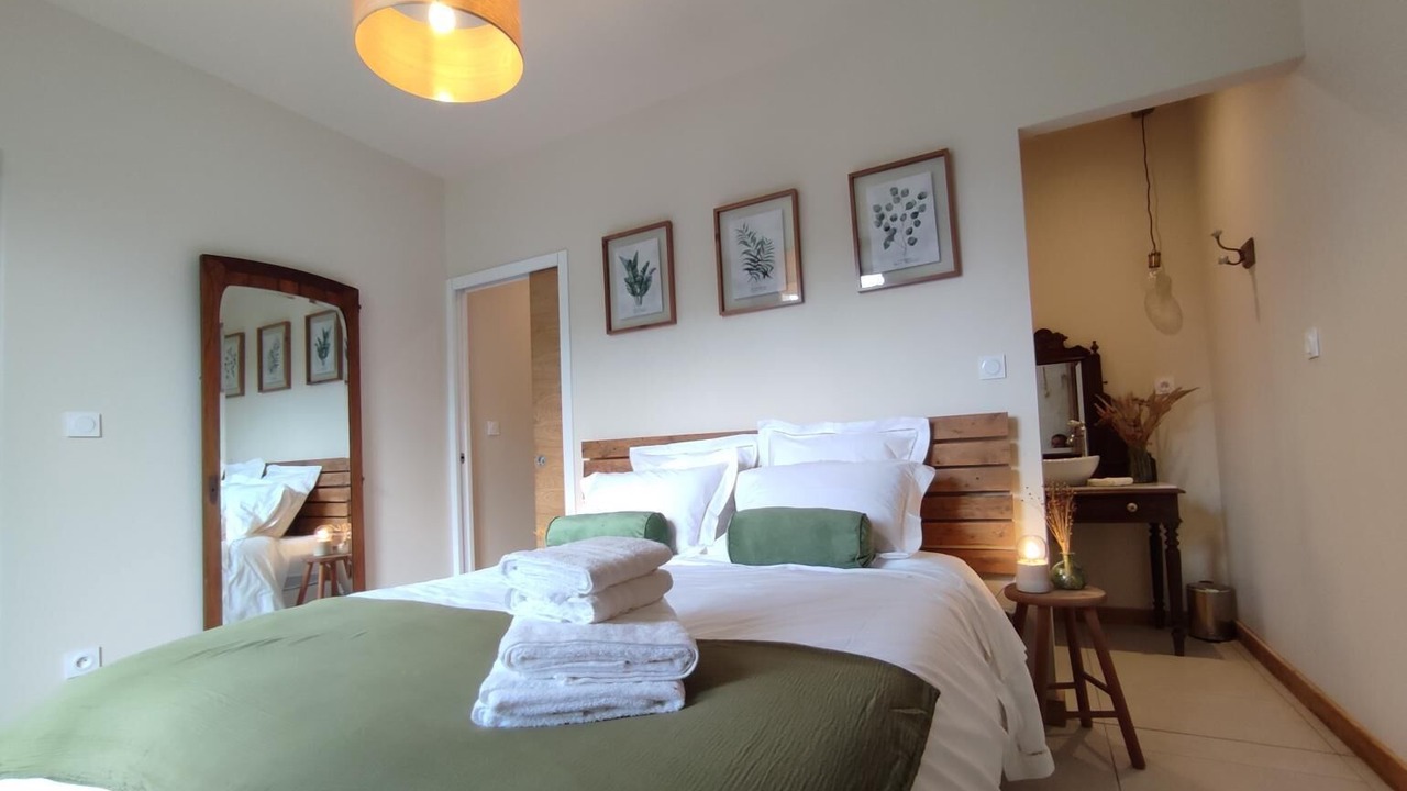 Photo of Bedroom in Rolleville