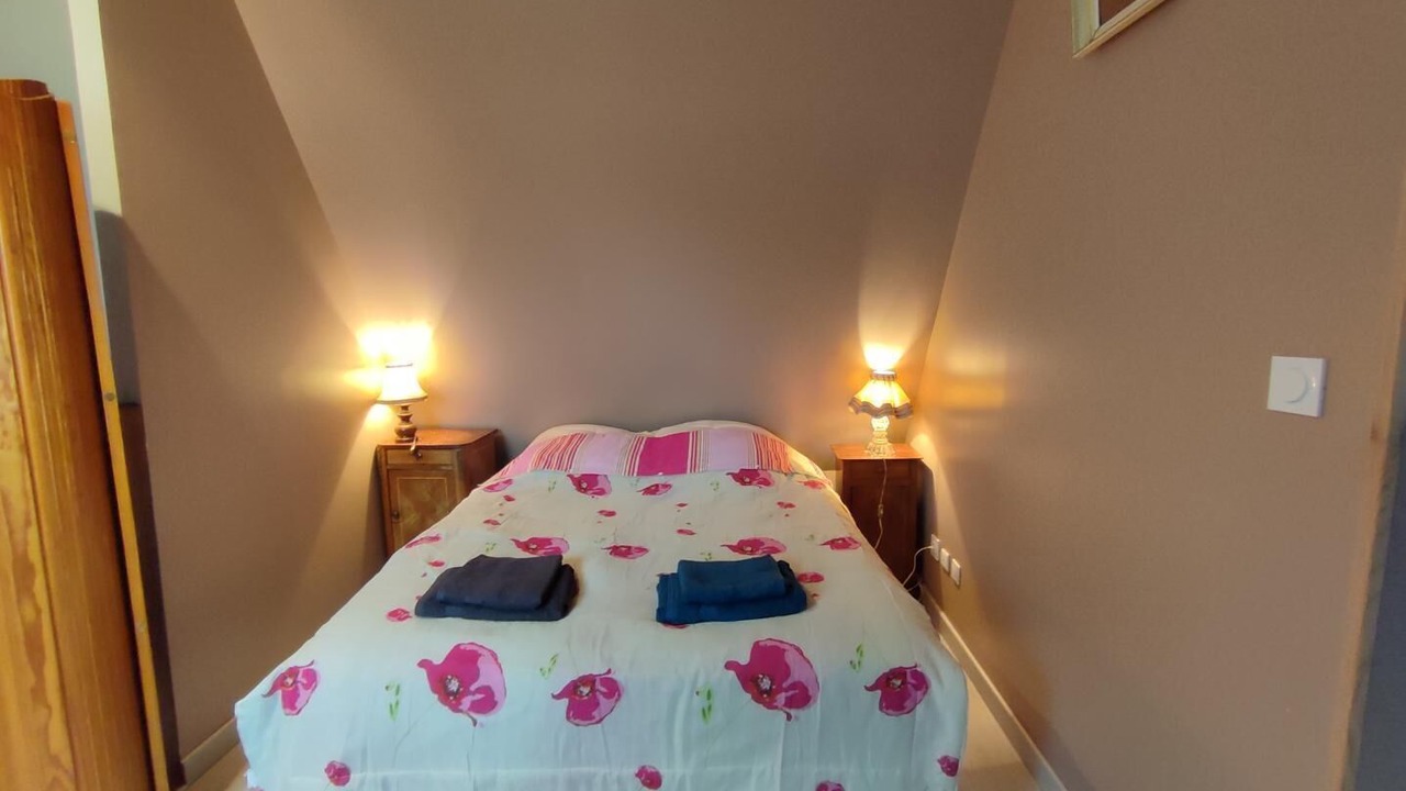 Photo of Bedroom in Claville-Motteville