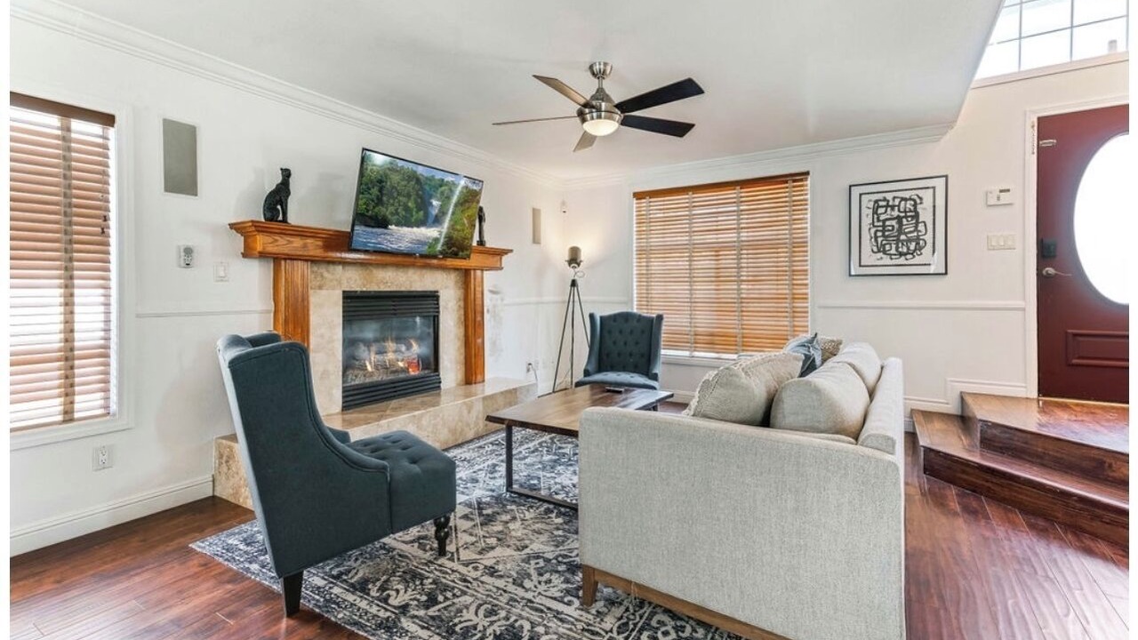 Photo of Livingroom in Green Valley North