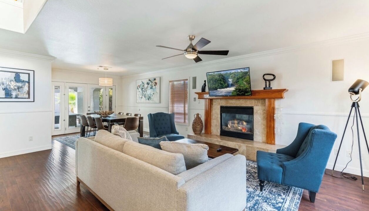 Photo of Livingroom in Green Valley North