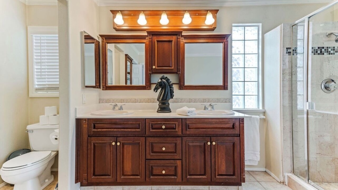 Photo of Bathroom in Green Valley North