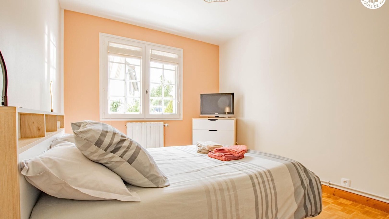 Photo of Bedroom in Saint-Martin-sous-Montaigu