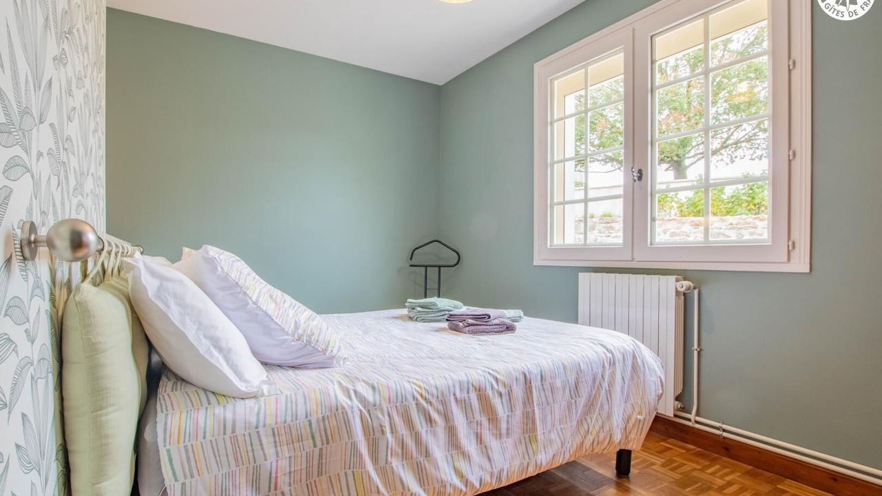 Photo of Bedroom in Saint-Martin-sous-Montaigu