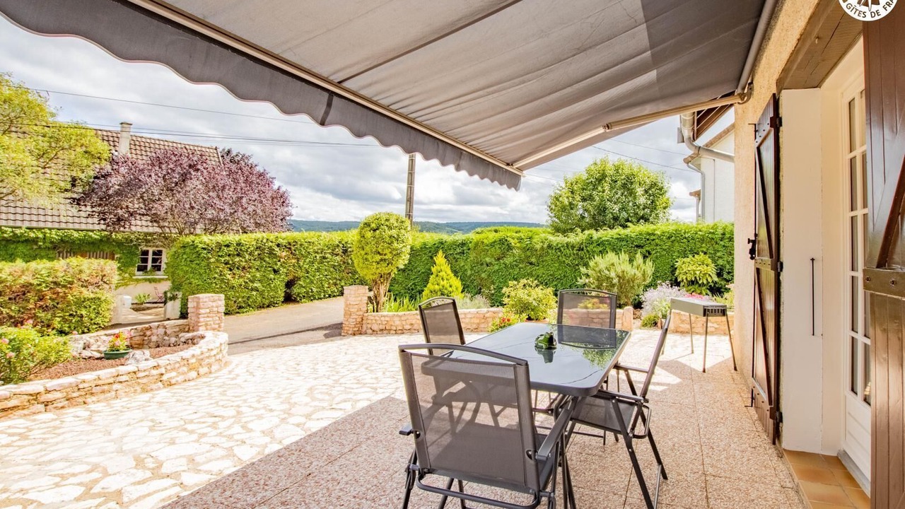 Photo of Outdoor in Saint-Martin-sous-Montaigu