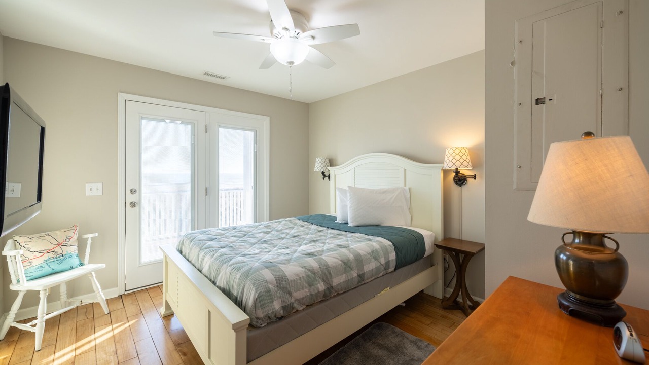 Photo of Bedroom in Holden Beach