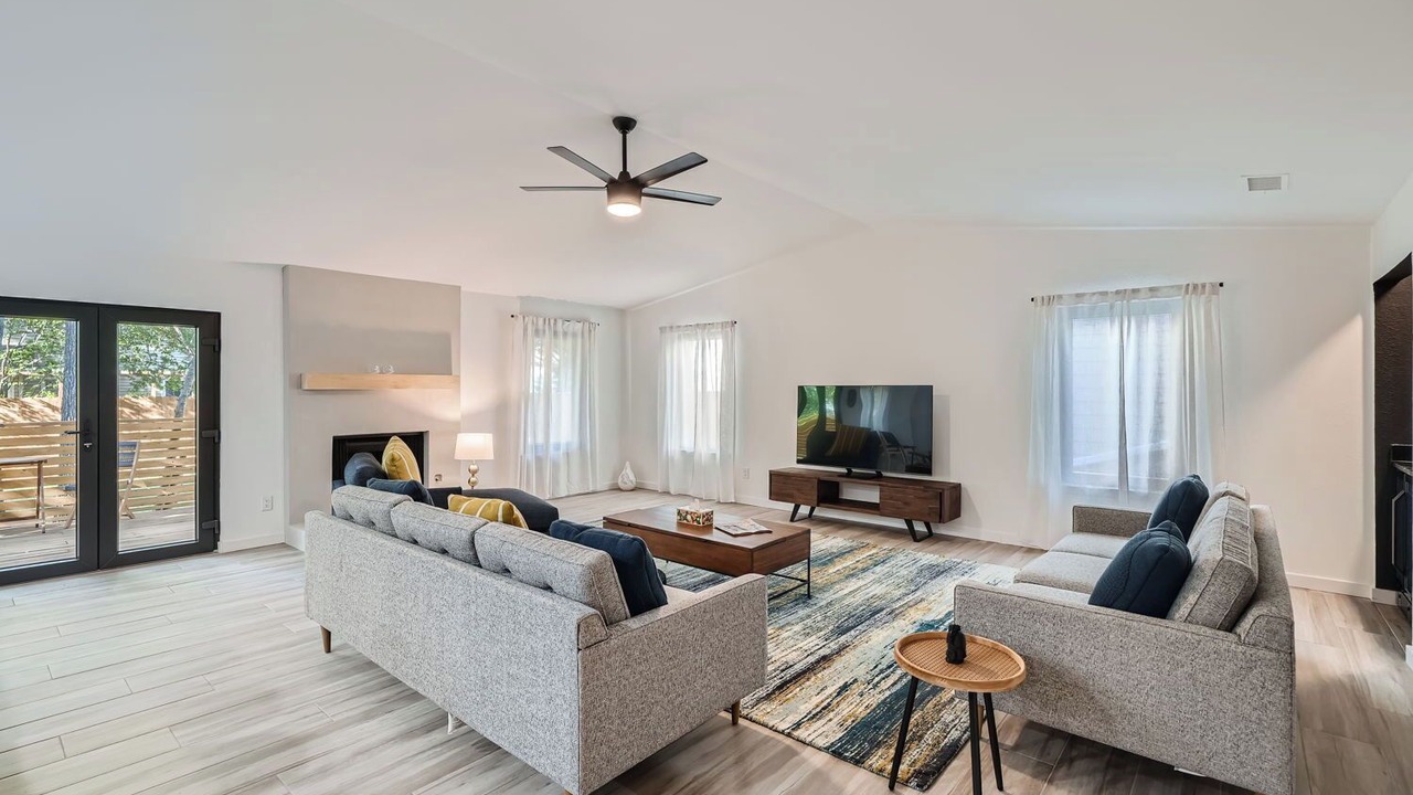 Photo of Livingroom in Milwood