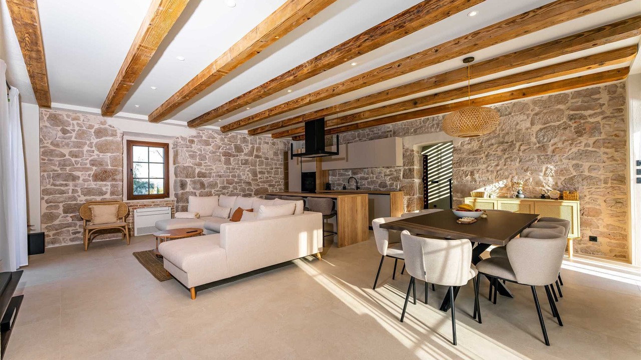 Photo of Livingroom in Komoseva
