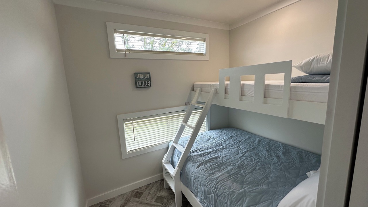 Photo of Bedroom in Maysville