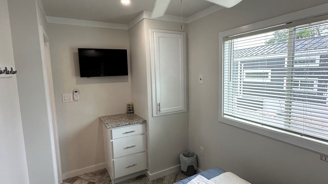 Photo of Bedroom in Maysville
