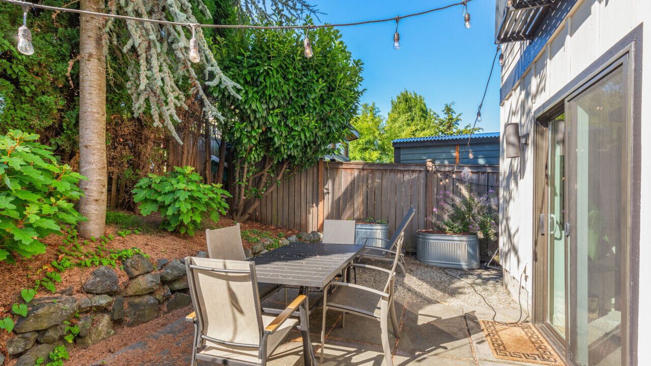 Photo of Outdoor in Seattle Metro Area