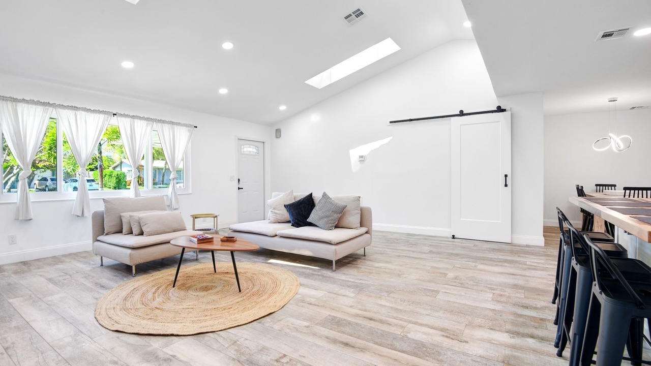 Photo of Livingroom in Tropic Palms