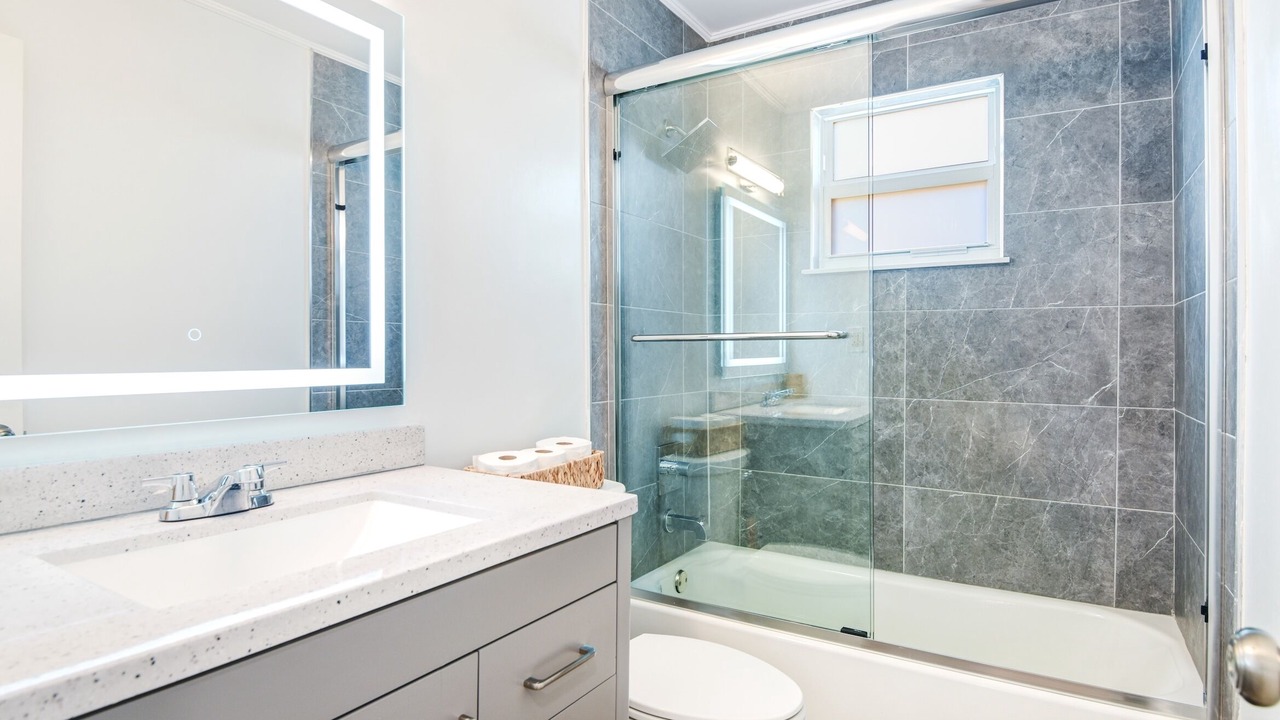 Photo of Bathroom in Tropic Palms