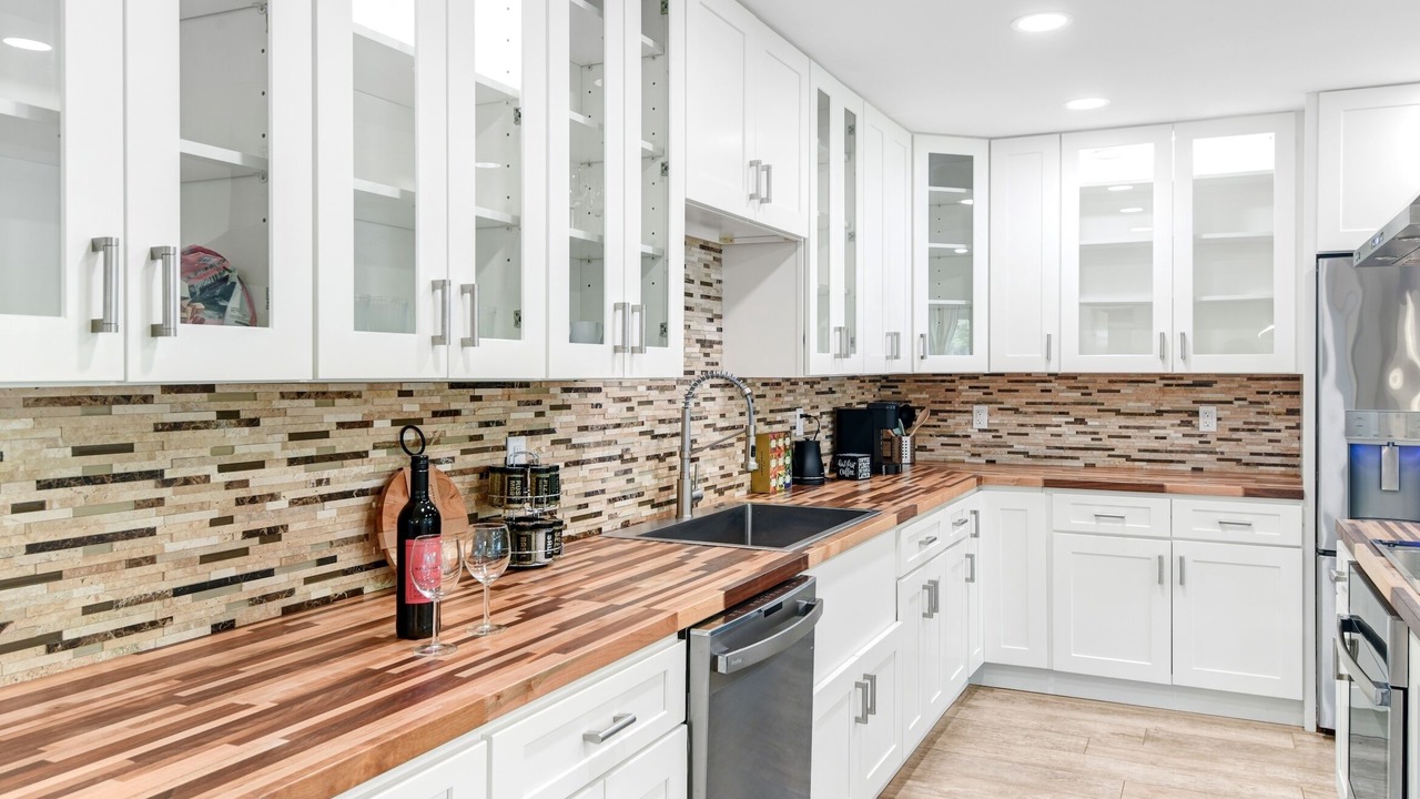 Photo of Kitchen in Tropic Palms