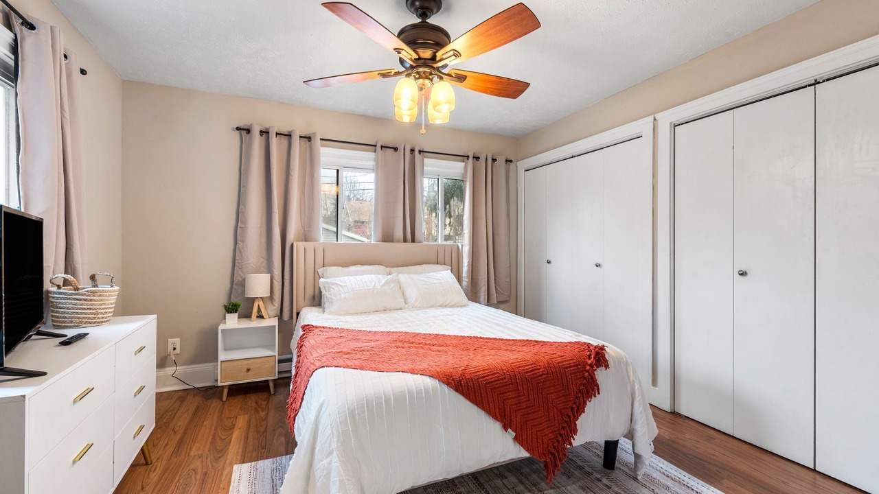 Photo of Bedroom in Cleveland