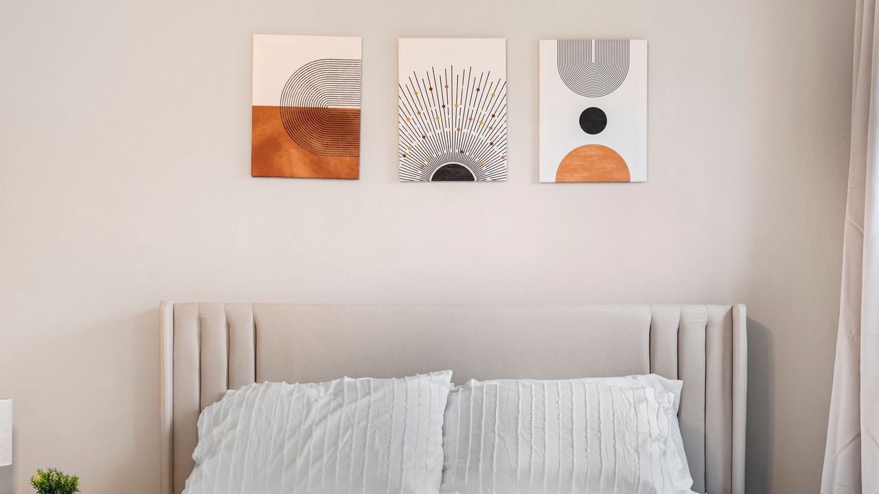Photo of Bedroom in Cleveland