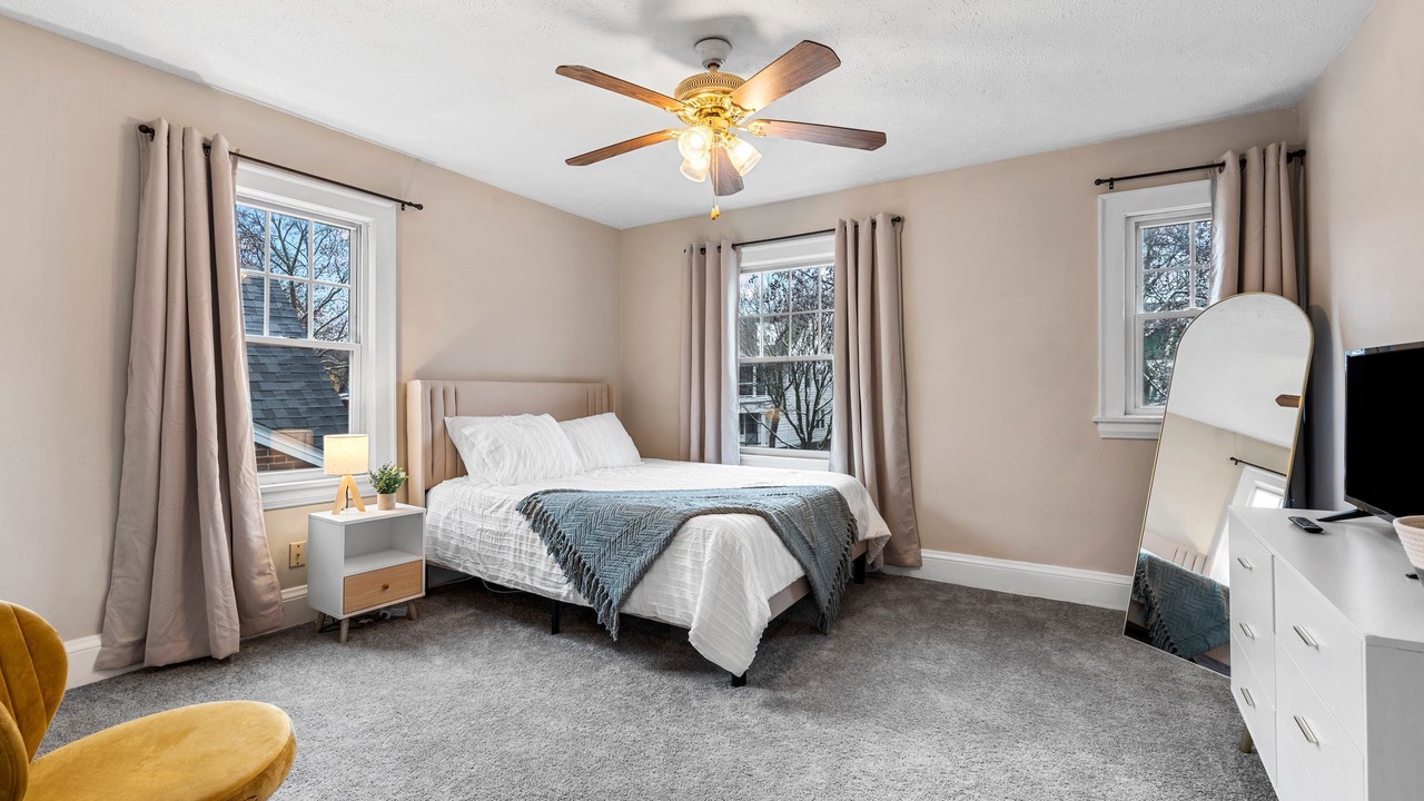 Photo of Bedroom in Cleveland