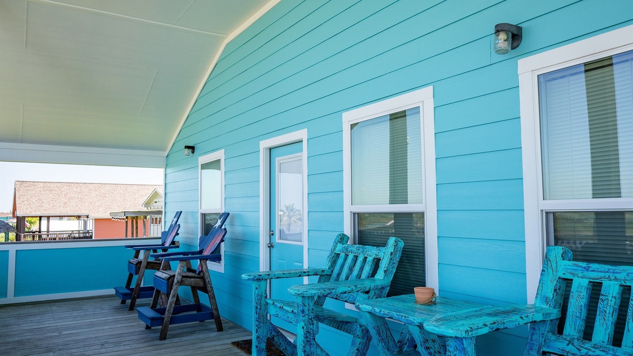 Photo of Patio Balcony in Cedar Lane