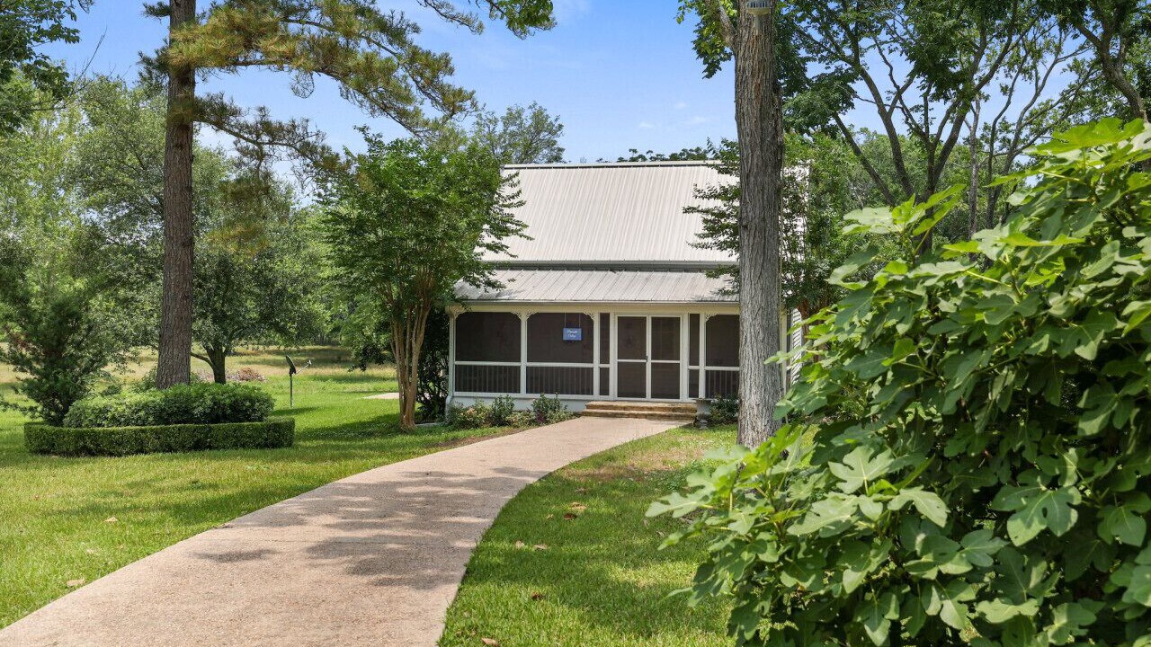 Photo of Outdoor in Sealy