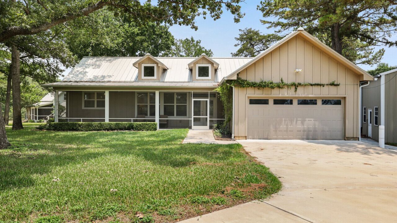 Photo of Outdoor in Sealy
