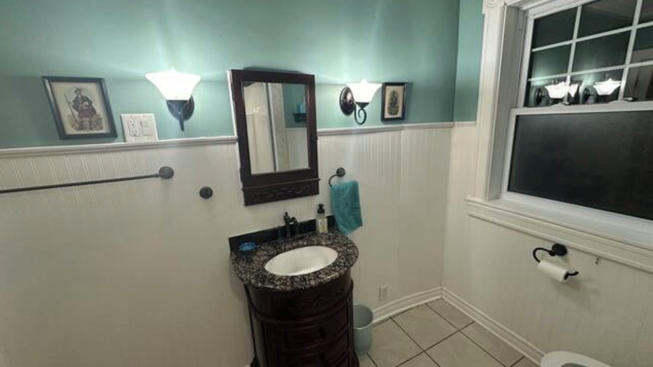 Photo of Bathroom in Ingersoll