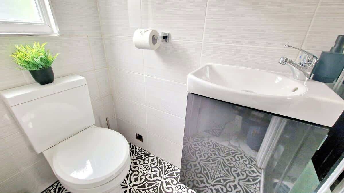 Photo of Bathroom in West Thurrock