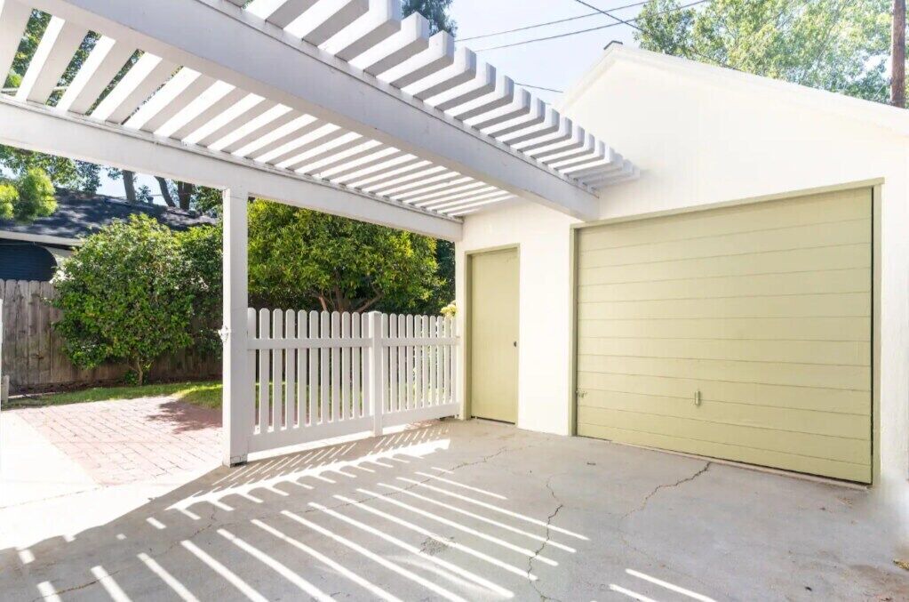 Photo of Outdoor in Land Park