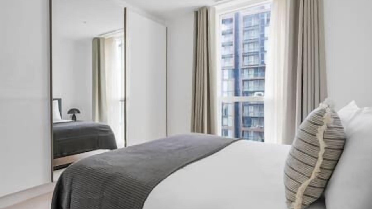 Photo of Others in Canary Wharf