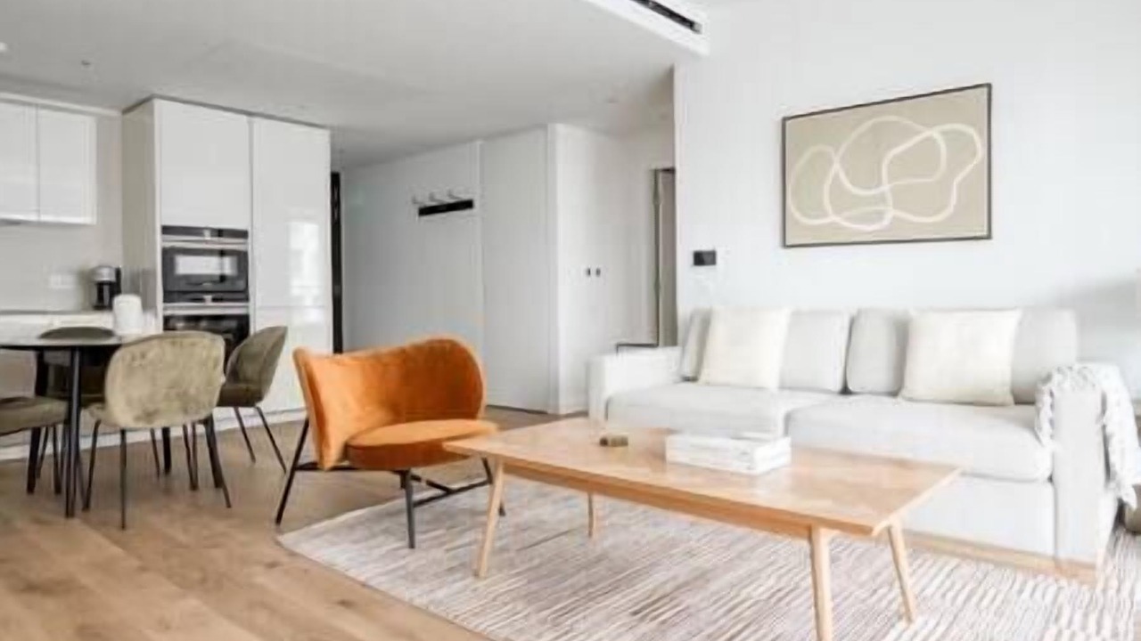 Photo of Others in Canary Wharf