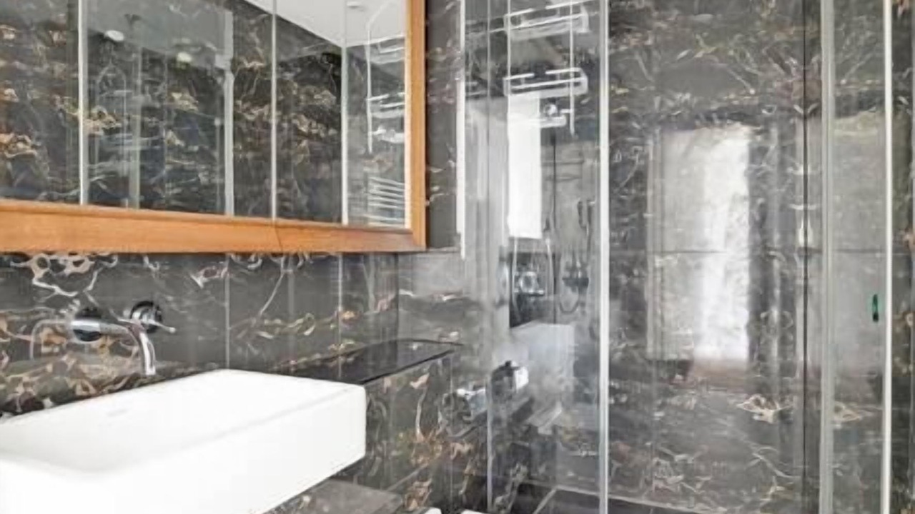 Photo of Others in Canary Wharf