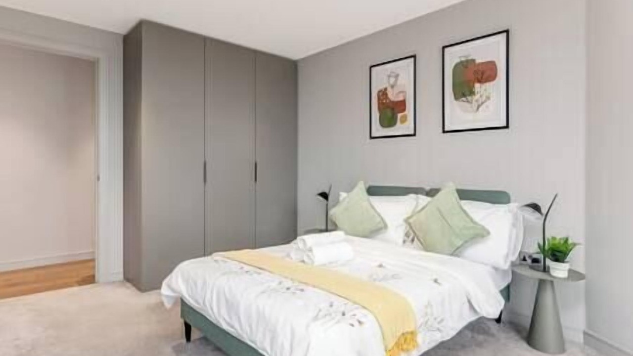 Photo of Others in Peninsula