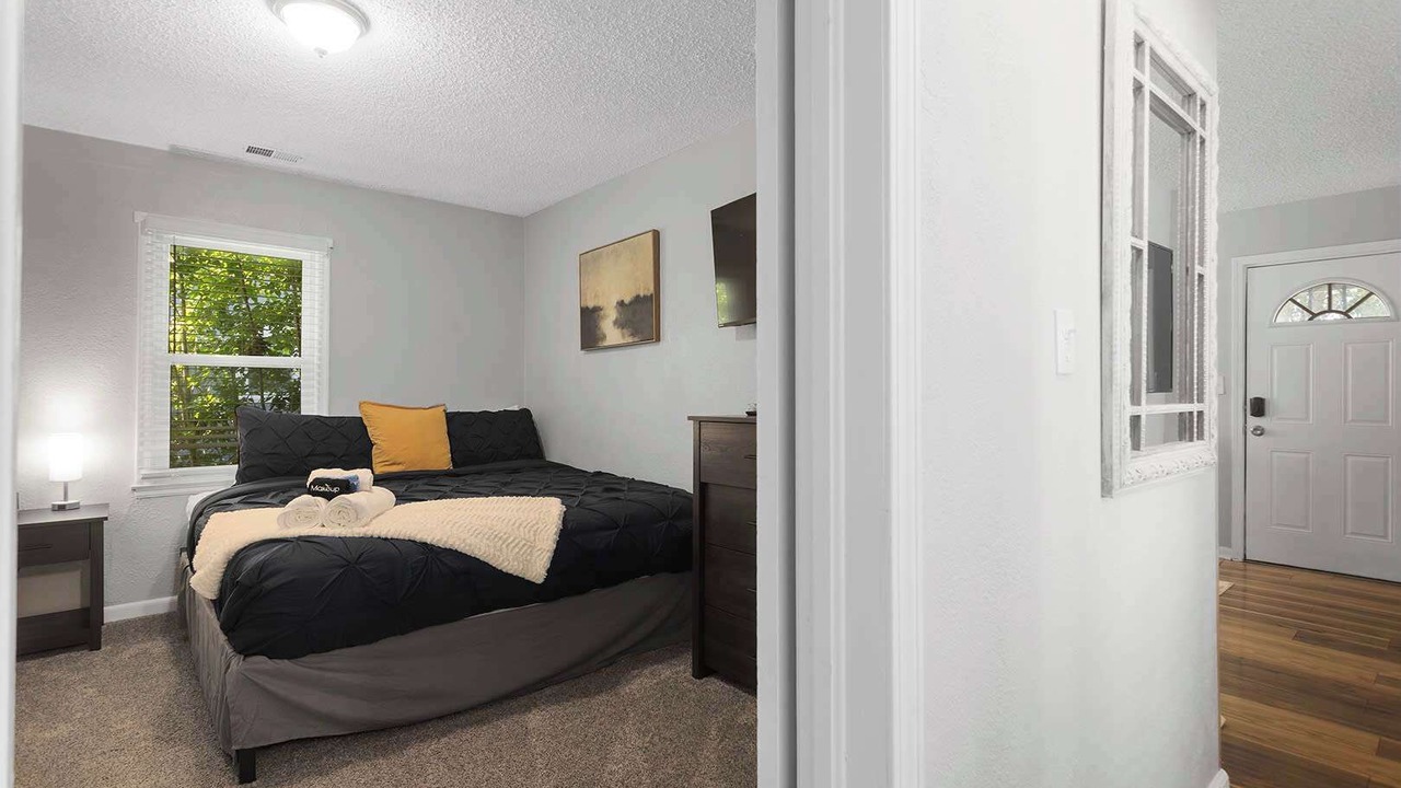 Photo of Bedroom in Olathe