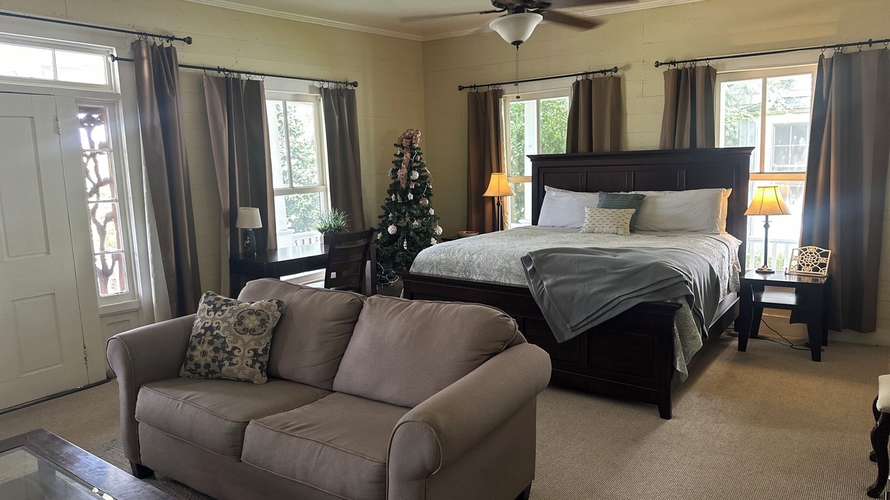 Photo of Bedroom in Troy