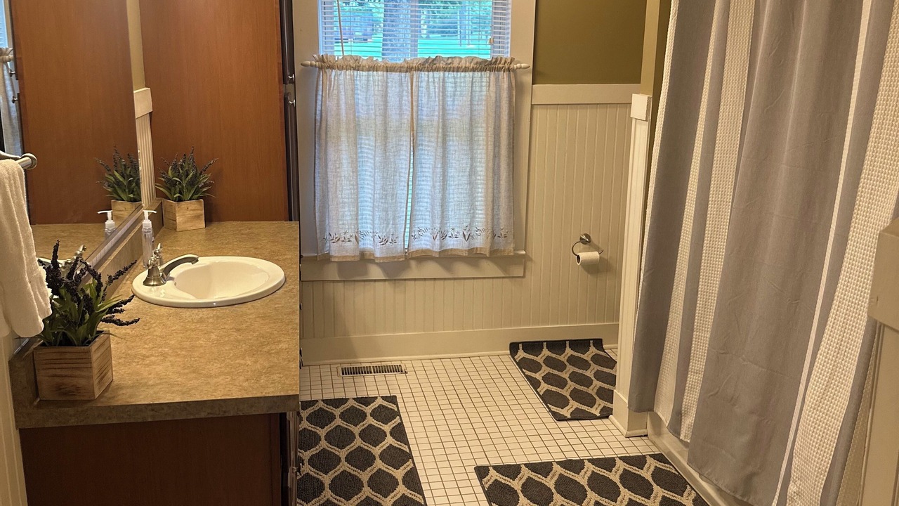 Photo of Bathroom in Troy