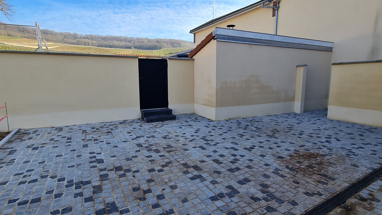 Photo of Outdoor in Vinay