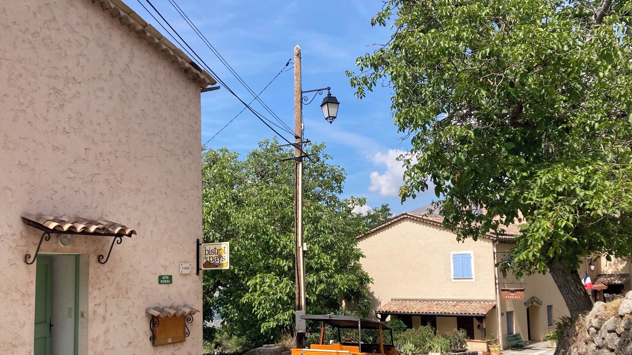 Photo of Outdoor in Saint-Leger