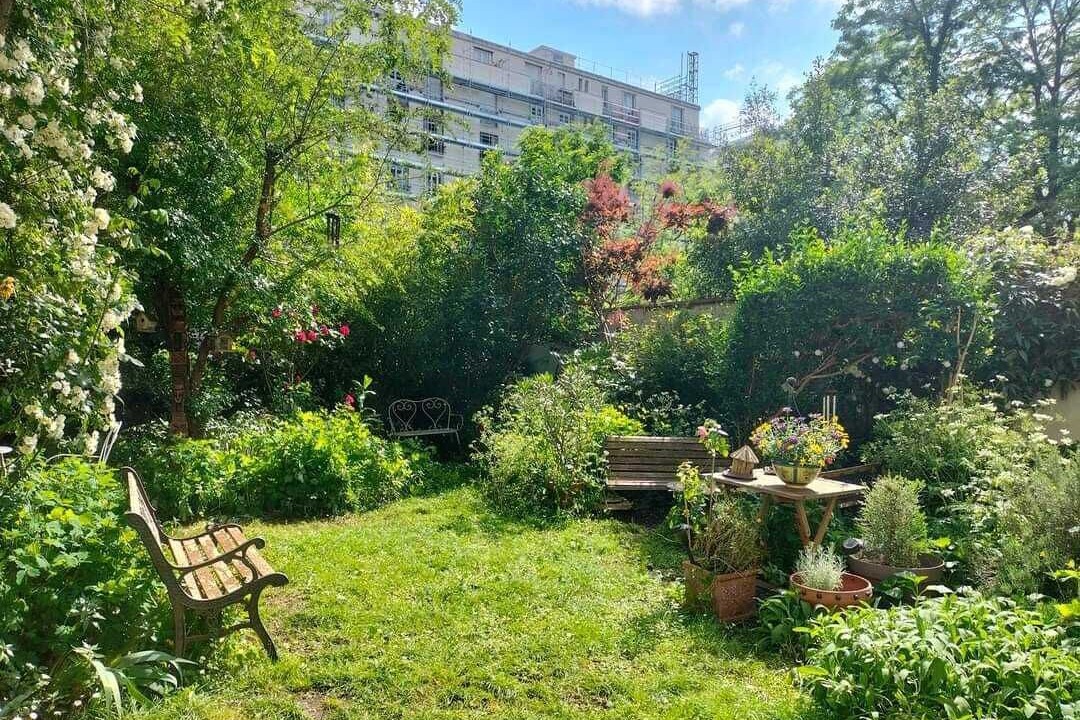Photo of Outdoor in Quartier des Grandes-Carrieres