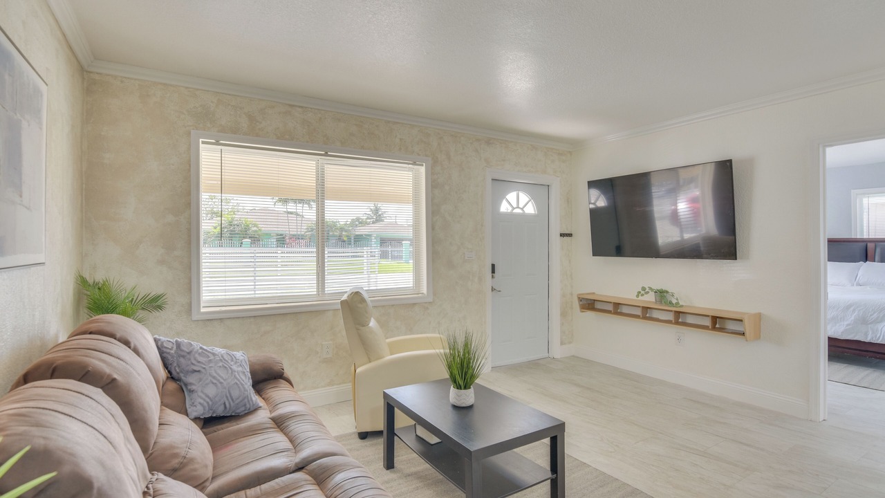 Photo of Bedroom in Miami Gardens