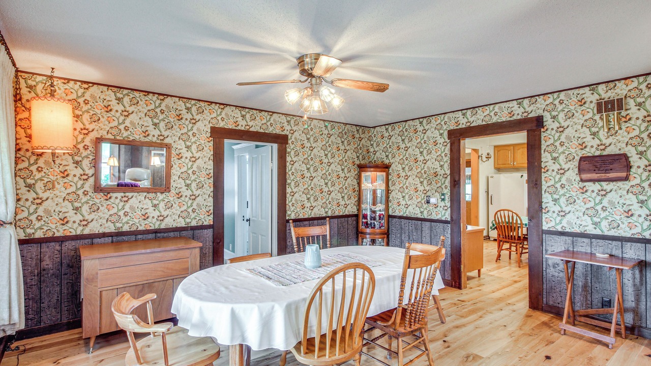 Photo of Bedroom in Neosho County