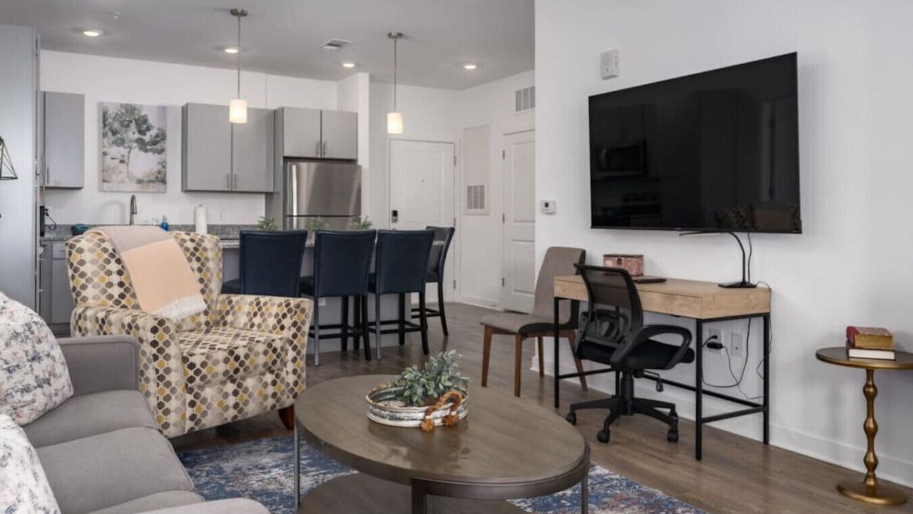 Photo of Livingroom in Pelham