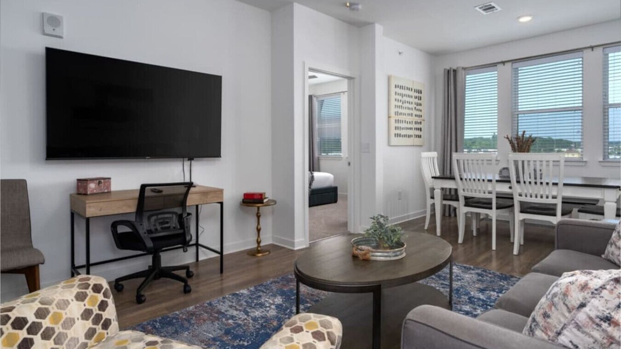 Photo of Livingroom in Pelham