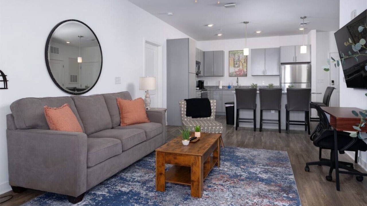 Photo of Livingroom in Pelham