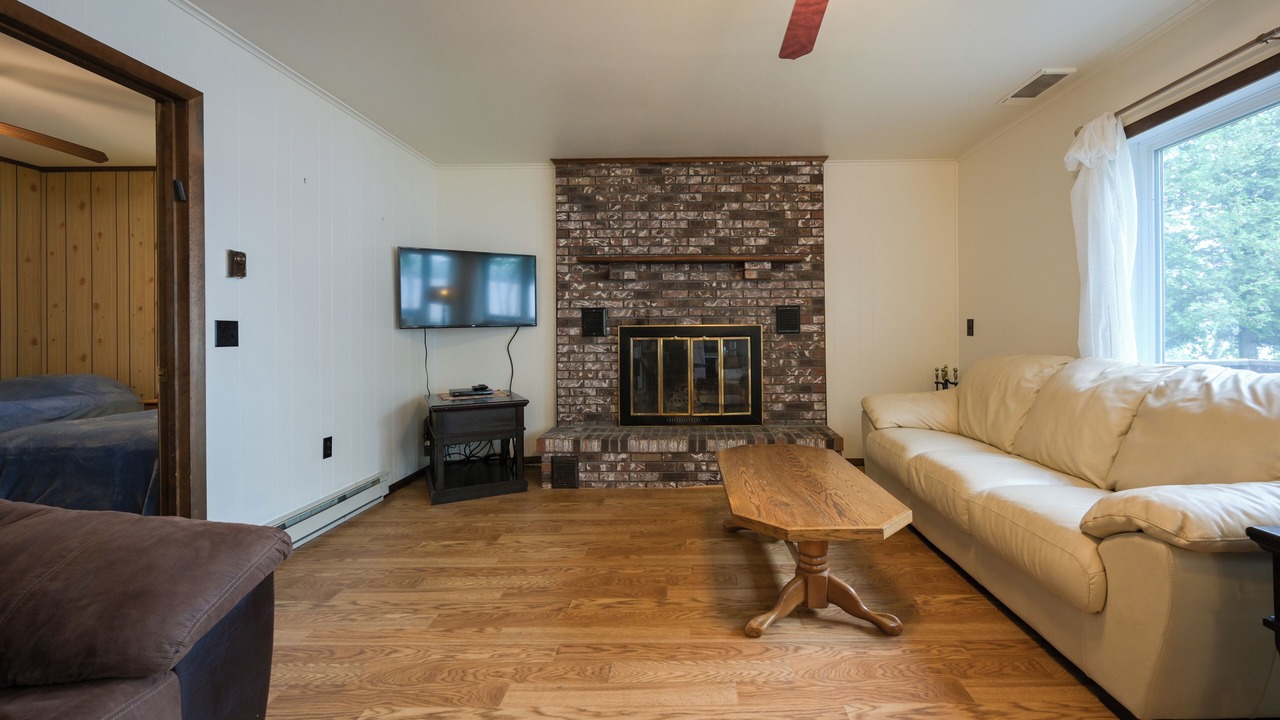 Photo of Livingroom in Merrill