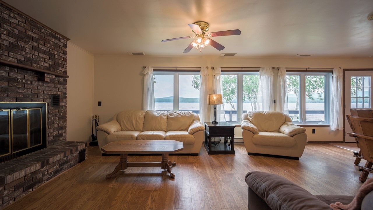 Photo of Livingroom in Merrill