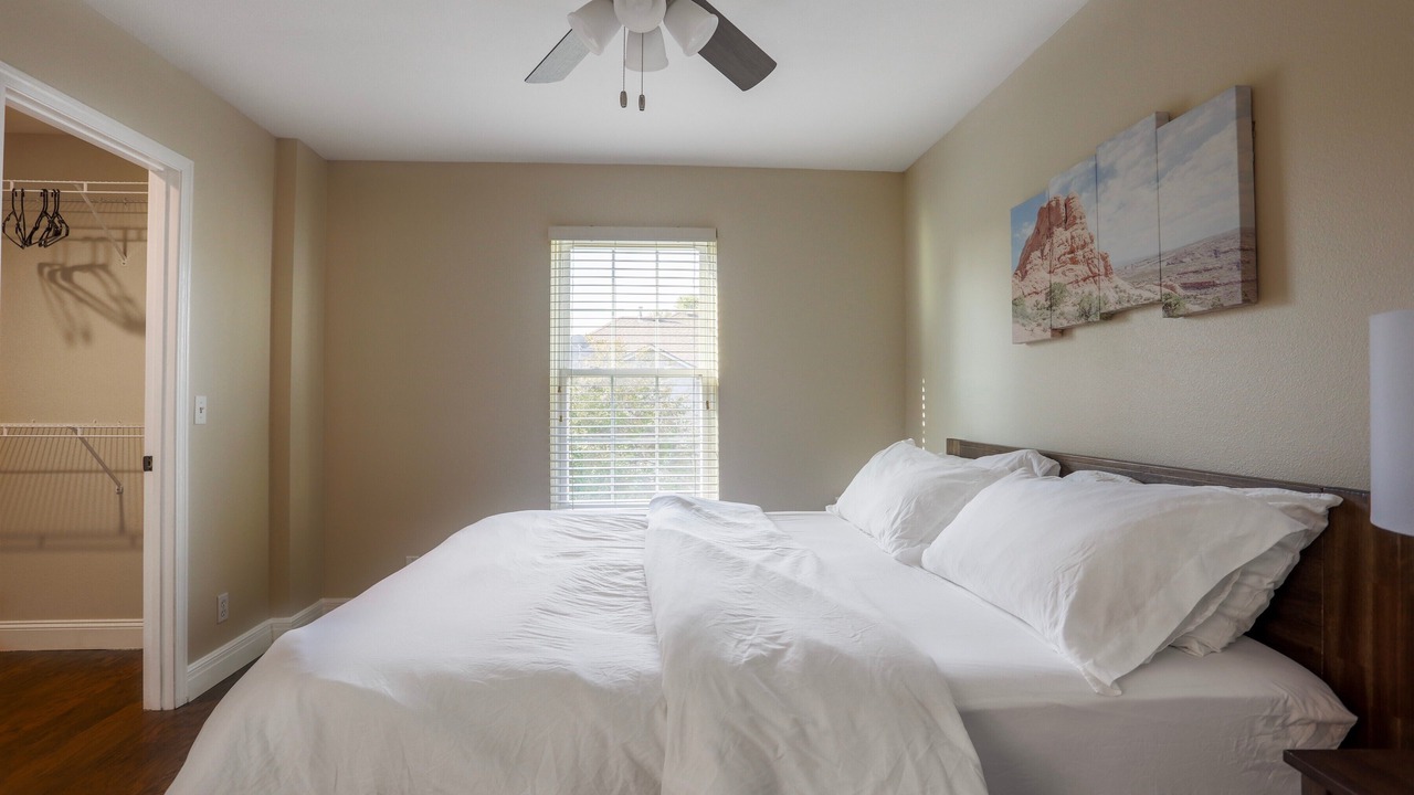 Photo of Bedroom in Olathe