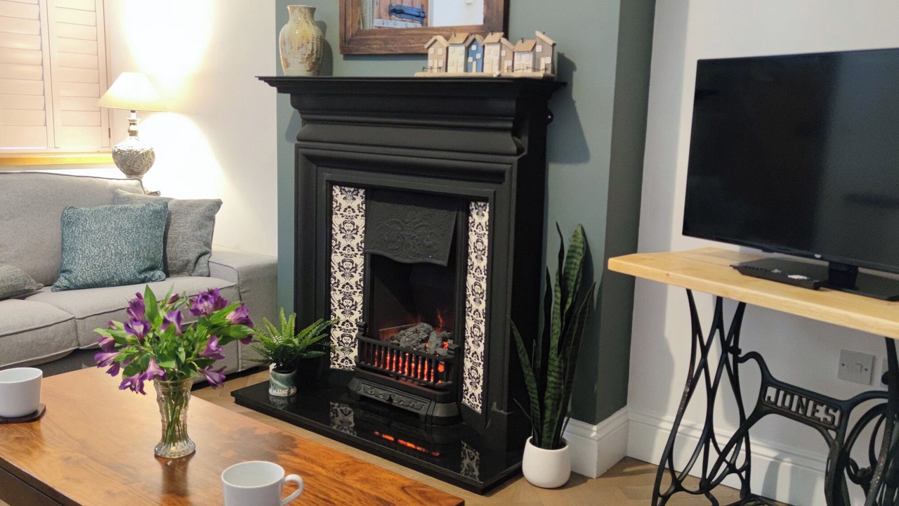 Photo of Livingroom in Mosborough