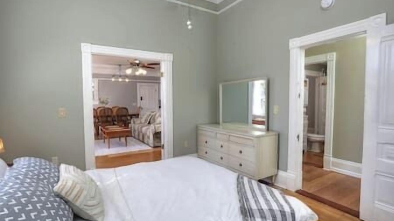 Photo of Bedroom in Oak Park